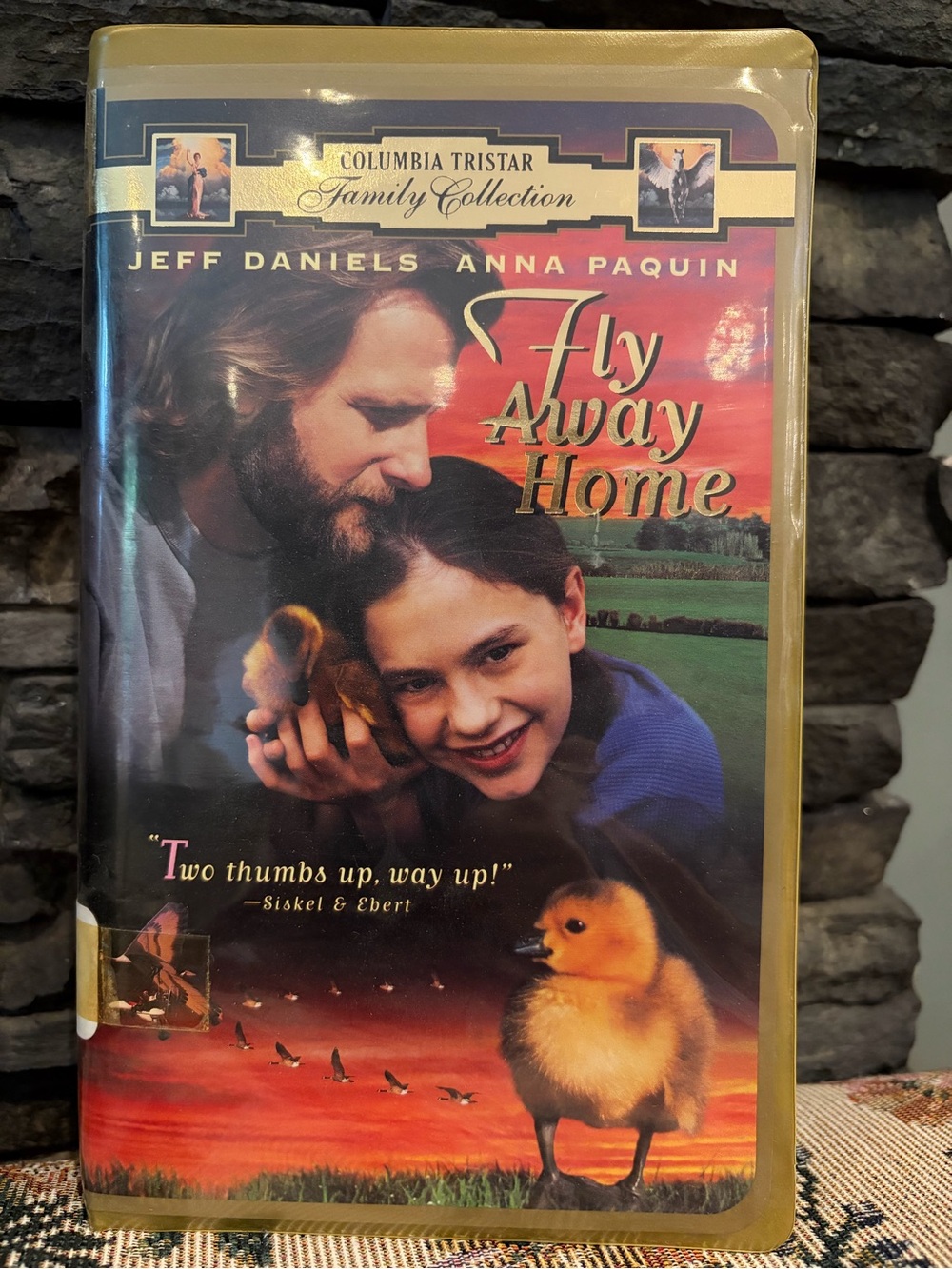 Fly Away Home VHS - Columbia Tristar Family Collection